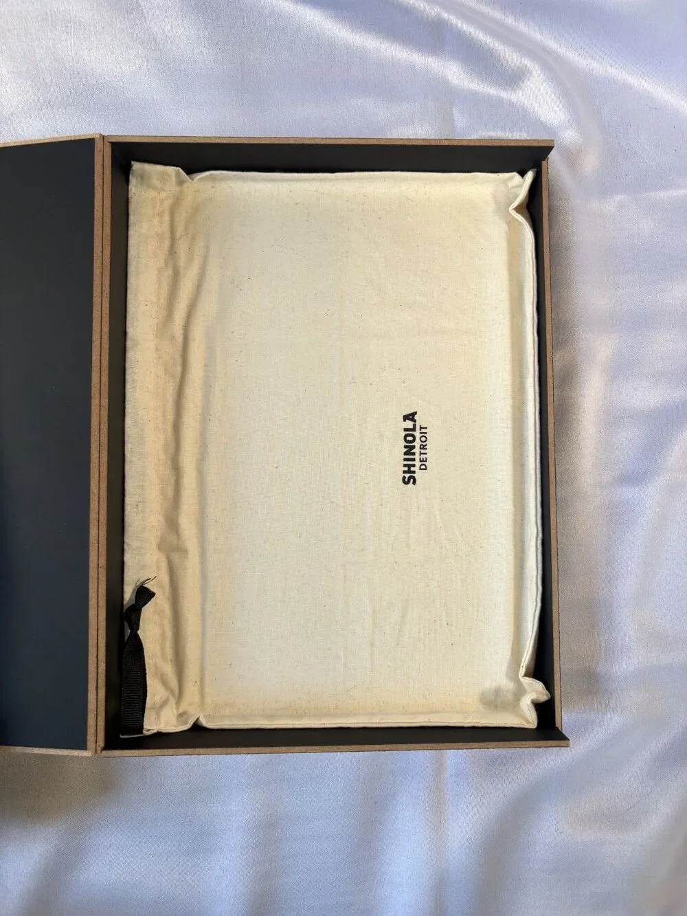 Shinola‎ Detroit Foldover Clutch Womens OS Navy Blue Excellent Leather Suede Zip